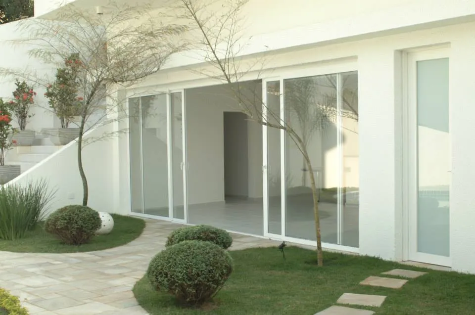 Esquadrias de pvc para ambientes externos